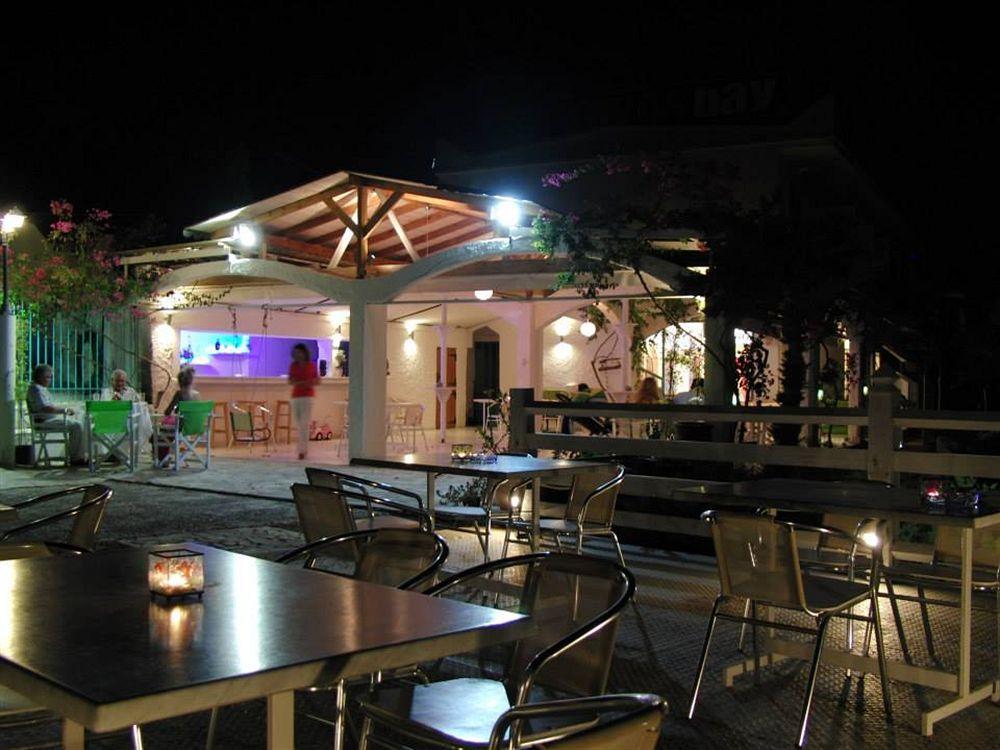 Kavos Bay Seafront Hotel Agía Marína Exterior foto
