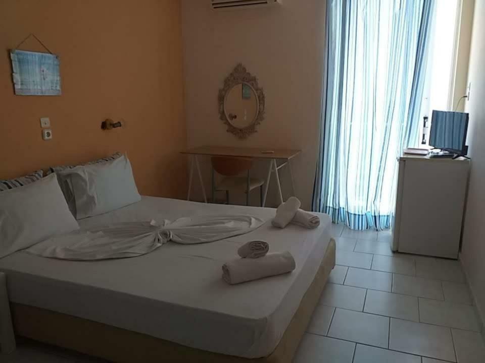 Kavos Bay Seafront Hotel Agía Marína Exterior foto